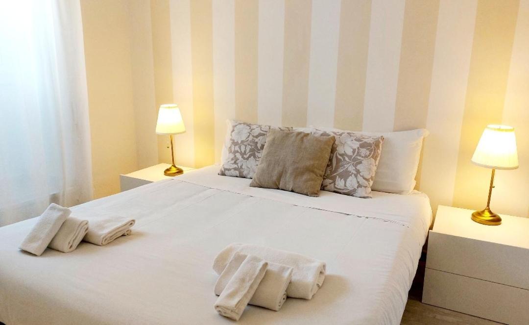 Bbhome Stylish Gold Apartment Near Trastevere Station ローマ エクステリア 写真