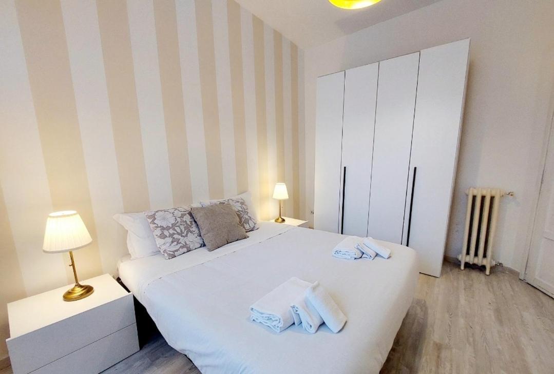 Bbhome Stylish Gold Apartment Near Trastevere Station ローマ エクステリア 写真